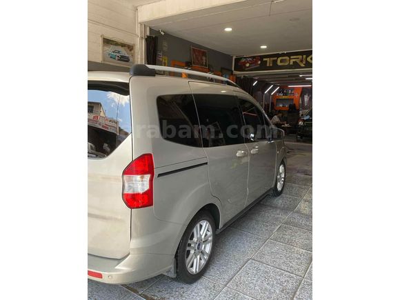Sahibinden Ford Tourneo Courier 1.6 TDCi Titanium Plus 2016 Model 