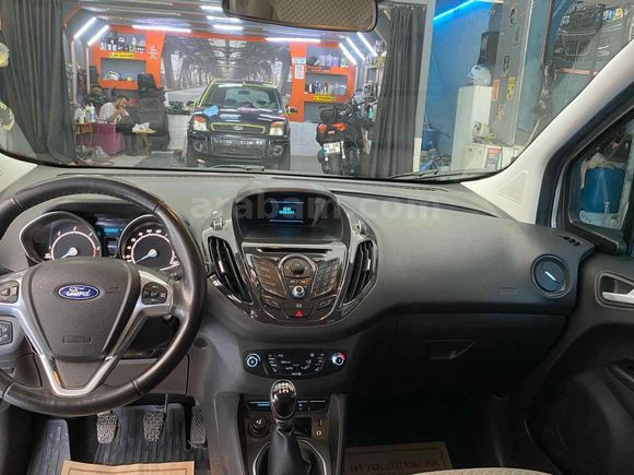 Sahibinden Ford Tourneo Courier 1.6 TDCi Titanium Plus 2016 Model 