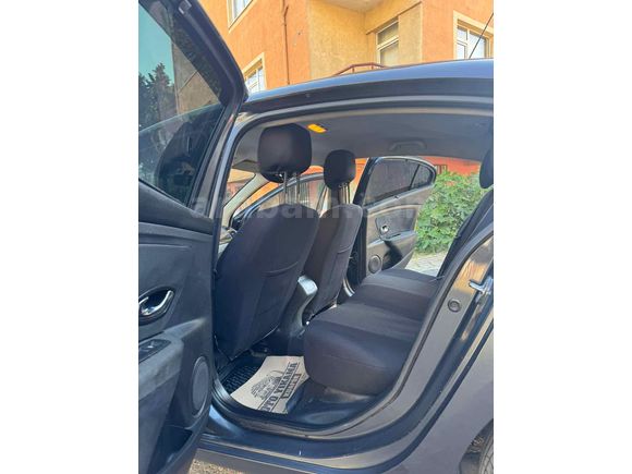 Sahibinden Renault Fluence 1.5 dCi Dynamique 2012 Model 