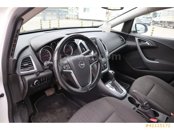 BÜYÜKSOYLU FİLO/2012 OPEL ASTRA 1.6 EDİTİON ACTİVE SELECT 115 HP