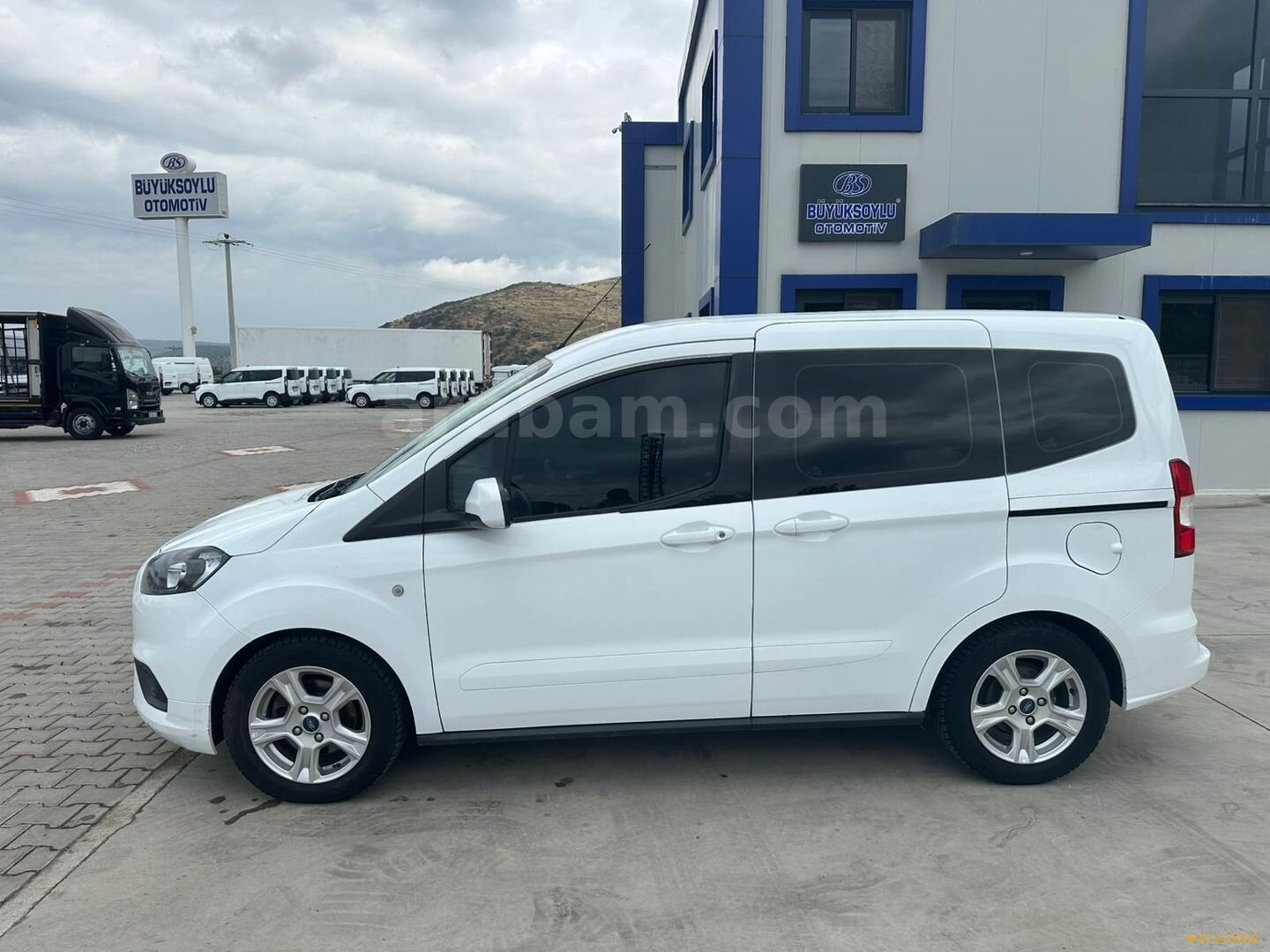 BÜYÜKSOYLU FİLO/2023 MODEL FORD TOURNEO COURIER 1.5 TDCI DELUXE 4