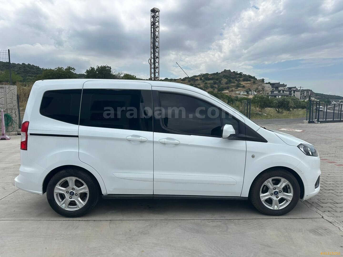 BÜYÜKSOYLU FİLO/2023 MODEL FORD TOURNEO COURIER 1.5 TDCI DELUXE 6