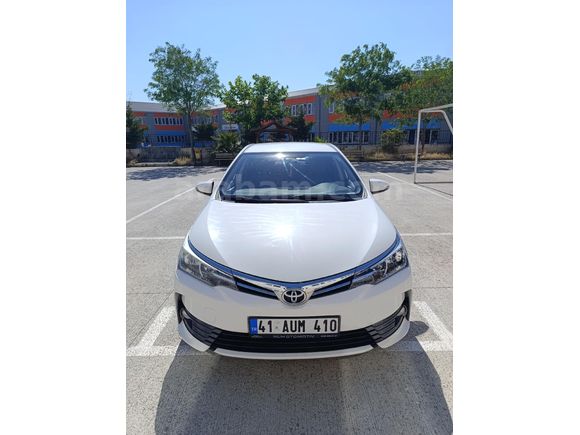 Sahibinden Toyota Corolla 1.4 D-4D Touch 2016 Model  173.500 km Beyaz