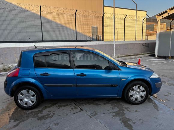 Sahibinden Renault Megane 1.4 Authentique 2004 Model 