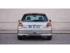 Sahibinden Peugeot 206 1.4 HDi X-Design 2005 Model  258.000 km Gri
