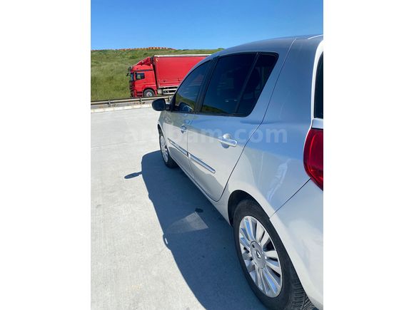 Sahibinden Tüm Bakımları Yeni Renault Clio 1.5 dCi Expression 2009 Model 