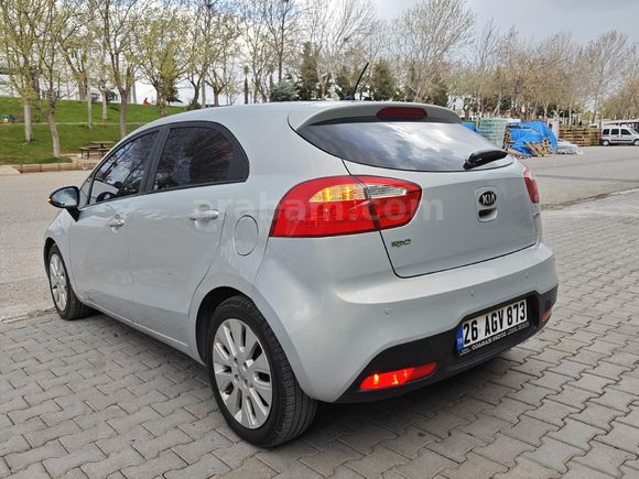 Sahibinden Kia Rio 1.4 CRDi Fancy 2013 Model