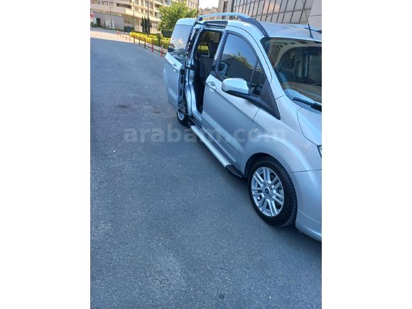 Sahibinden Ford Tourneo Courier 1.5 TDCi Titanium Plus 2021 Model