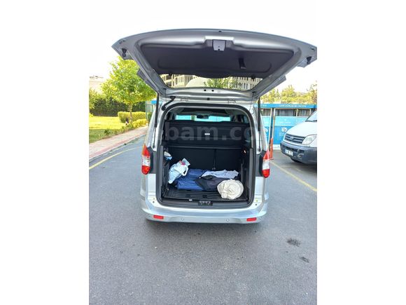 Sahibinden Ford Tourneo Courier 1.5 TDCi Titanium Plus 2021 Model