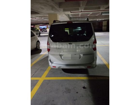 Sahibinden Ford Tourneo Courier 1.5 TDCi Titanium Plus 2021 Model