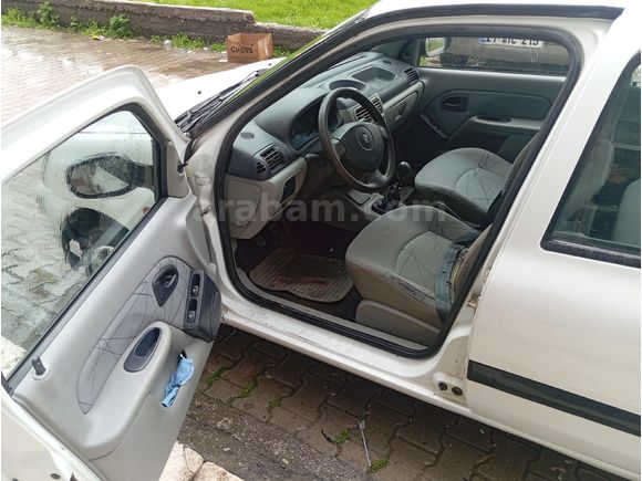 Sahibinden Renault Clio 1.5 dCi Authentique 2002 Model