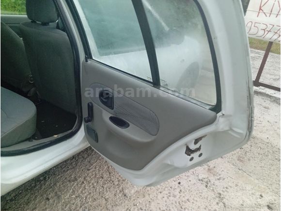 Sahibinden Renault Clio 1.5 dCi Authentique 2002 Model