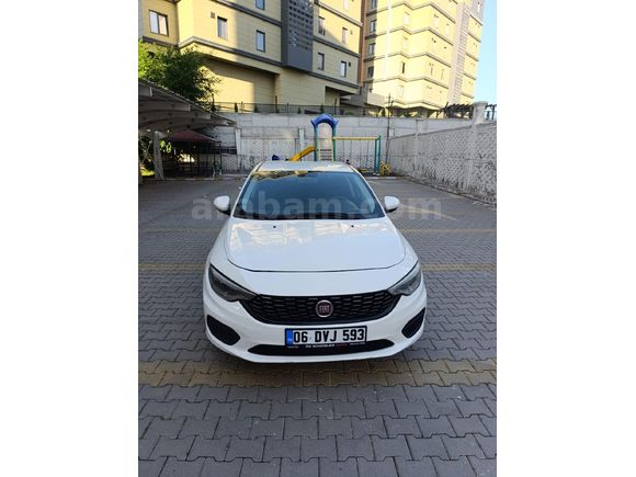 ÖĞRETMENDEN TEMİZ AİLE ARACI FİAT EGEA DİZEL 1.3 Multijet Easy 2016 Model