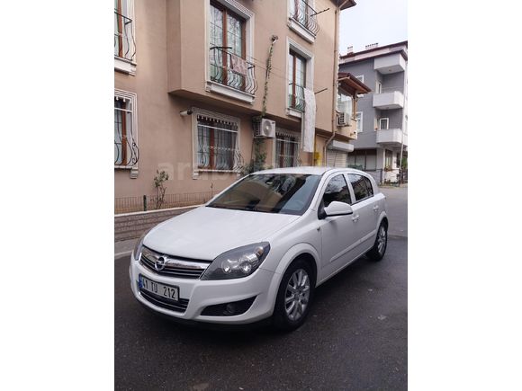 İlk Sahibinden Opel Astra 1.6 Essentia Konfor 2012 Model
