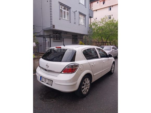 İlk Sahibinden Opel Astra 1.6 Essentia Konfor 2012 Model