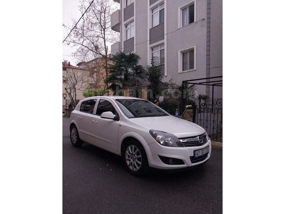 İlk Sahibinden Opel Astra 1.6 Essentia Konfor 2012 Model