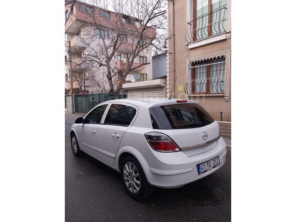 İlk Sahibinden Opel Astra 1.6 Essentia Konfor 2012 Model
