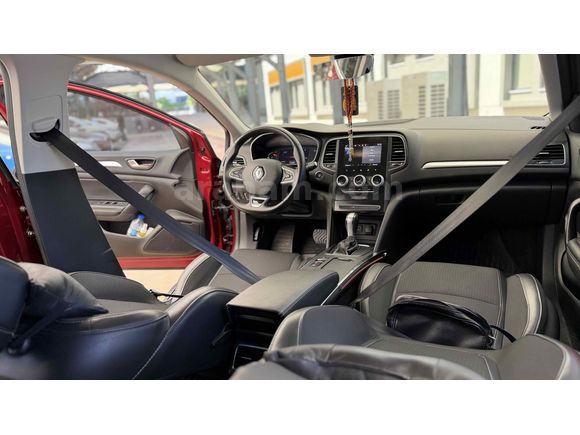 Sahibinden Renault Megane 1.3 TCe Icon 2023 Model 