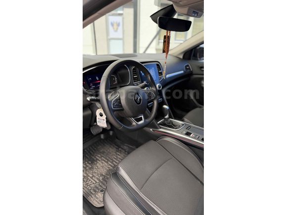 Sahibinden Renault Megane 1.3 TCe Icon 2023 Model 