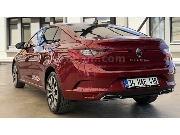 Sahibinden Renault Megane 1.3 TCe Icon 2023 Model 