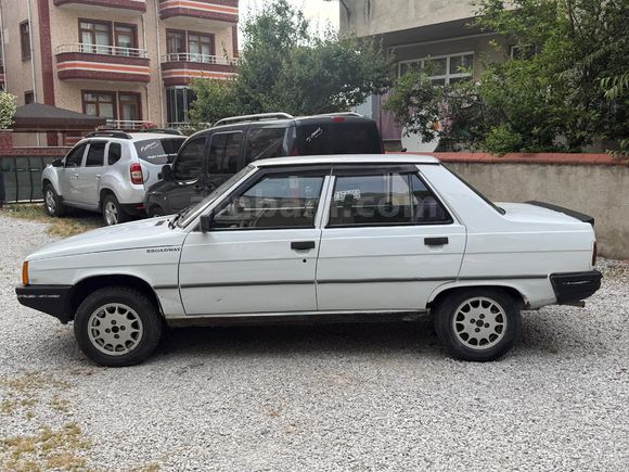 DAĞDEVİREN OTO'DAN Renault R 9 1.4 Broadway 1991 Model Çanakkale