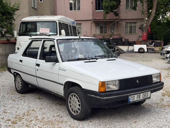 DAĞDEVİREN OTO'DAN Renault R 9 1.4 Broadway 1991 Model Çanakkale