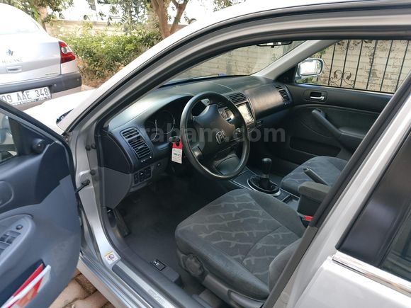 Sahibinden Honda Civic 1.6i VTEC ES 2006 Model