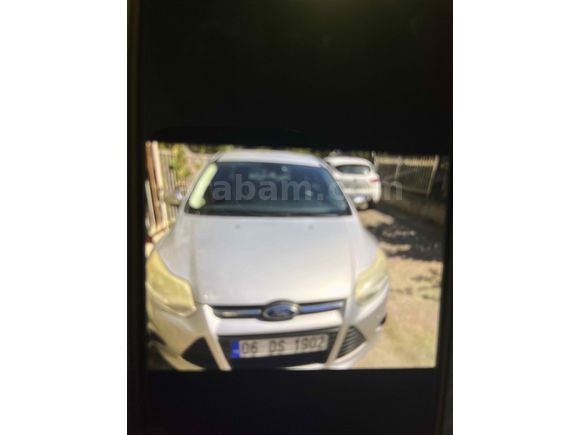 Sahibinden Ford Focus 1.6 TDCi Style 2012 Model  218000 km Gri