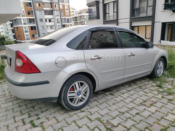 Sahibinden Ford Focus 1.6 TDCi Ghia 2006 Model