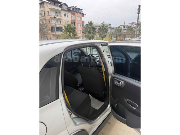 Sahibinden Opel Corsa 1.3 CDTI Silverline 2006 Model 