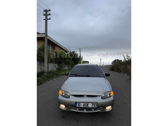 Sahibinden Hyundai Accent 1.3 LX 1999 Model 