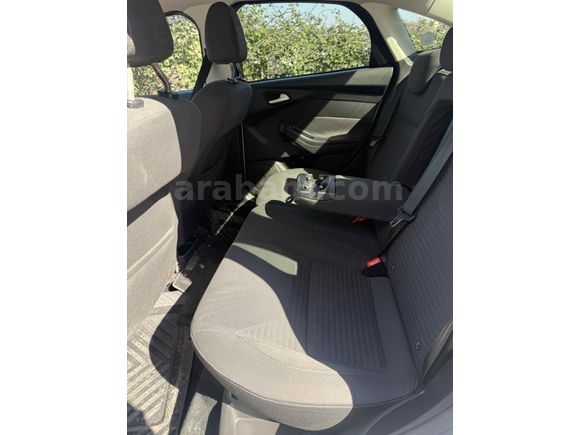 Sahibinden tam otomatik  Ford Focus 1.5 TDCi Titanium 2016 Model 