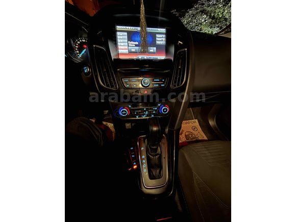 Sahibinden tam otomatik  Ford Focus 1.5 TDCi Titanium 2016 Model 