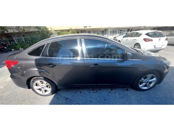 Sahibinden Ford Focus 1.6 Ti-VCT Style 2015 Model