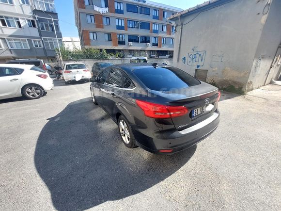 Sahibinden Ford Focus 1.6 Ti-VCT Style 2015 Model