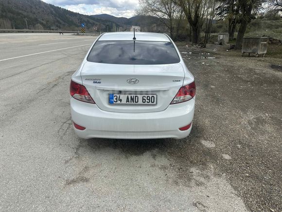 Sahibinden Hyundai Accent Blue 1.6 CRDI Mode Plus 2017 Model 