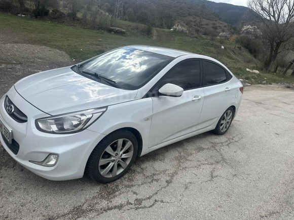 Sahibinden Hyundai Accent Blue 1.6 CRDI Mode Plus 2017 Model 