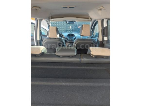 Sahibinden Ford Tourneo Courier 1.6 TDCi Titanium Plus 2015 Model