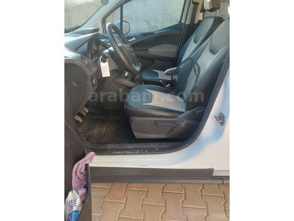 Sahibinden Ford Tourneo Courier 1.6 TDCi Titanium Plus 2015 Model