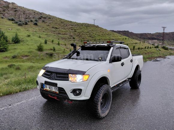 Sahibinden Mitsubishi L 200 4x4 Intense 2014 Model