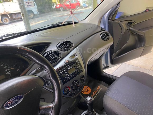 Sahibinden Ford Focus 1.6 Collection 2005 Model  260.000 km Mavi