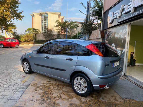Sahibinden Ford Focus 1.6 Collection 2005 Model  260.000 km Mavi