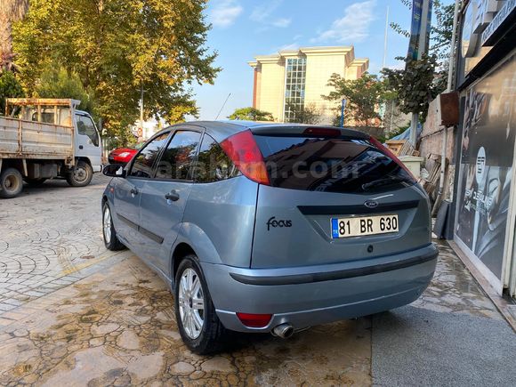 Sahibinden Ford Focus 1.6 Collection 2005 Model  260.000 km Mavi