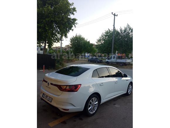 Sahibinden Renault Megane 1.5 Blue DCI Touch 2020 Model