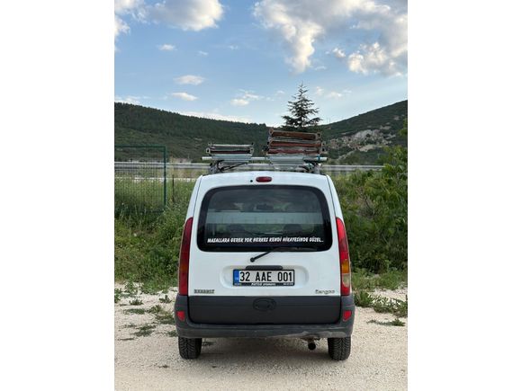 Sahibinden Renault Kangoo Multix 1.5 dCi Authentique 2005 Model  322.000 km Beyaz