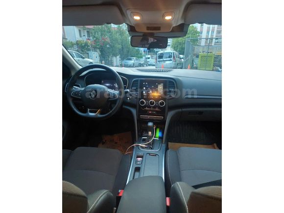 Sahibinden Renault Megane 1.3 TCe Touchplus GSR2 PAKET 2024 Model