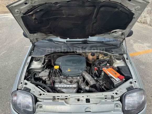 ATEŞHARMAN AUTO’DAN DEĞİŞENSİZ 2000 MODEL CLİO KLİMALI