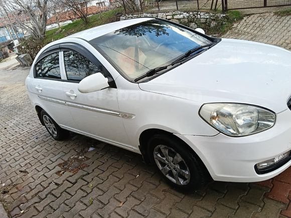Sahibinden Hyundai Accent Era 1.5 CRDi Prime 2012 Model