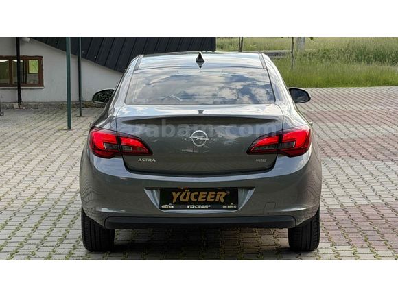 Hatasız boyasız Opel Astra 1.6 Edition Plus 2018 (30BİN)KM