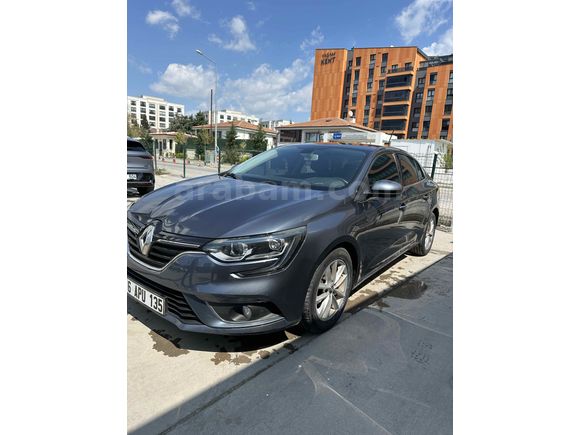 Sahibinden Renault Megane 1.5 dCi Touch 2018 Model  111.500 km Gri (titanyum)